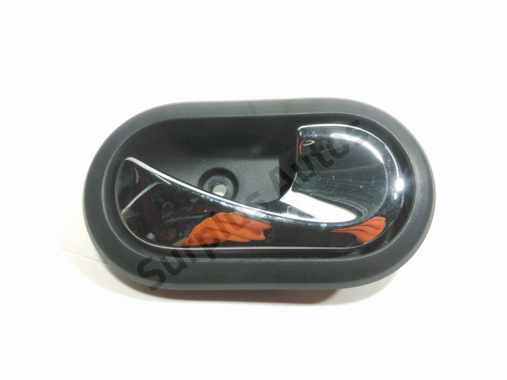 Poignee interieure porte avant droite