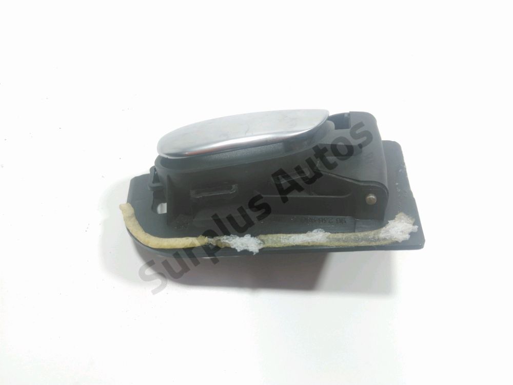 Poignee interieure porte avant droite