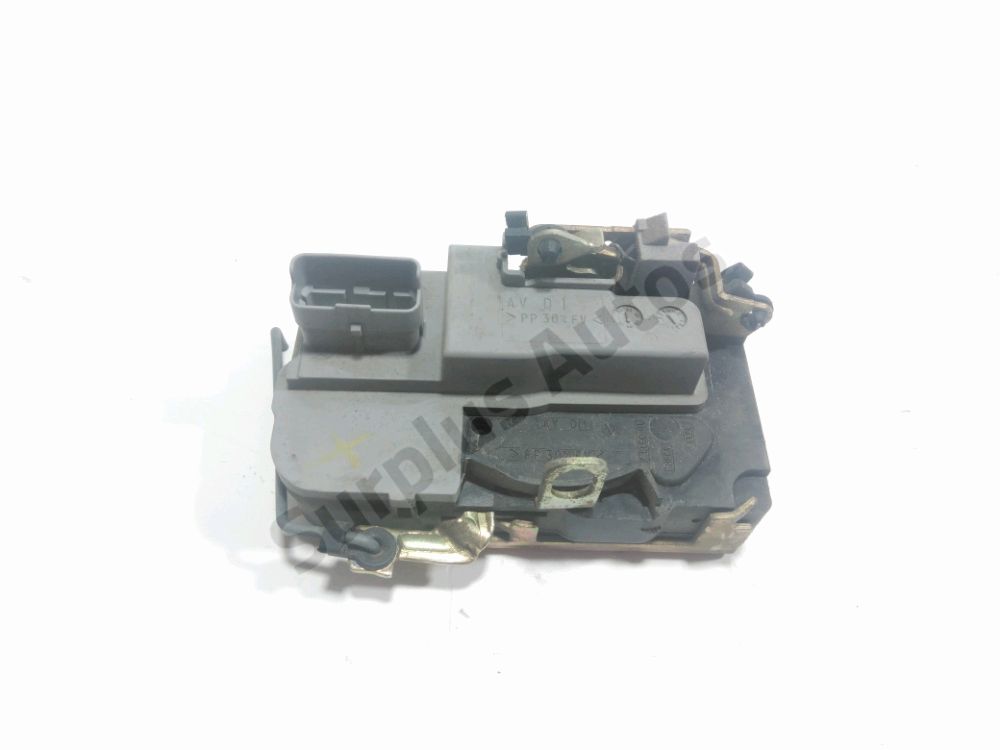 Serrure de porte avant gauche