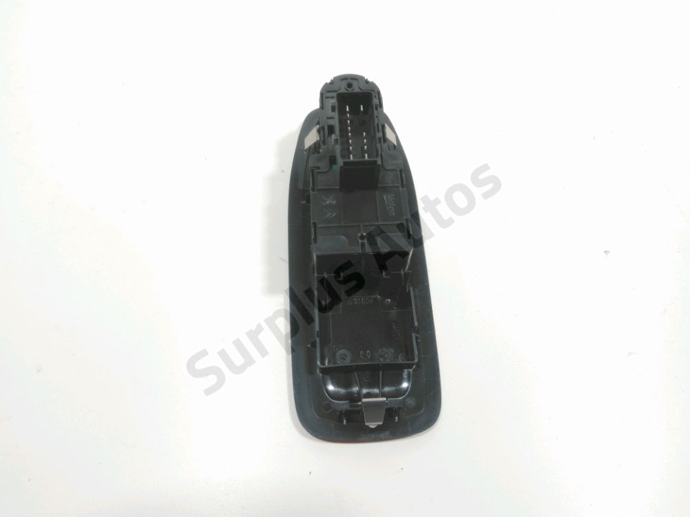 Commande lève-vitre avant gauche