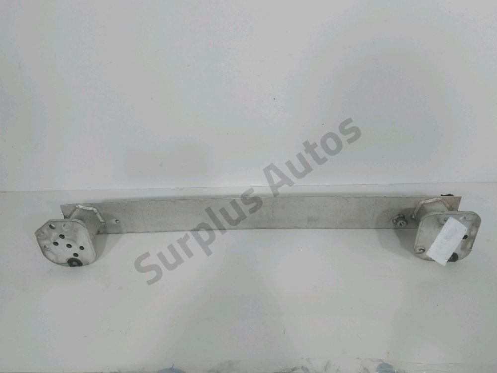 Renfort pare-choc arrière