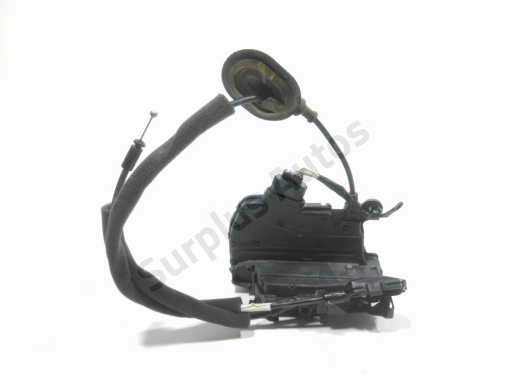 Serrure de porte avant droite