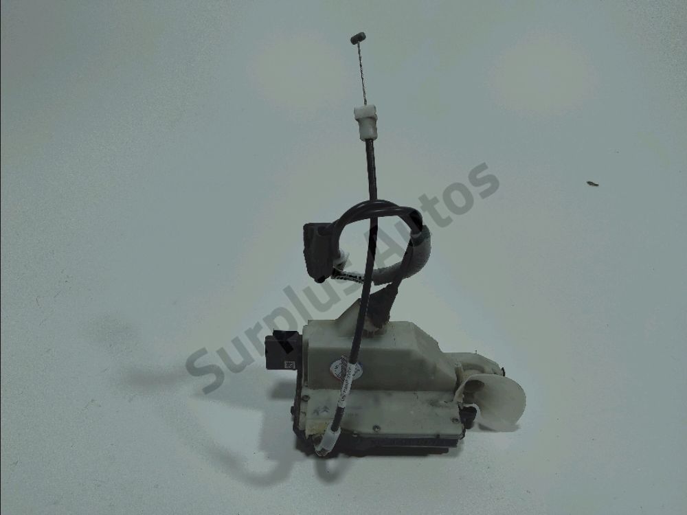 Serrure de porte avant gauche