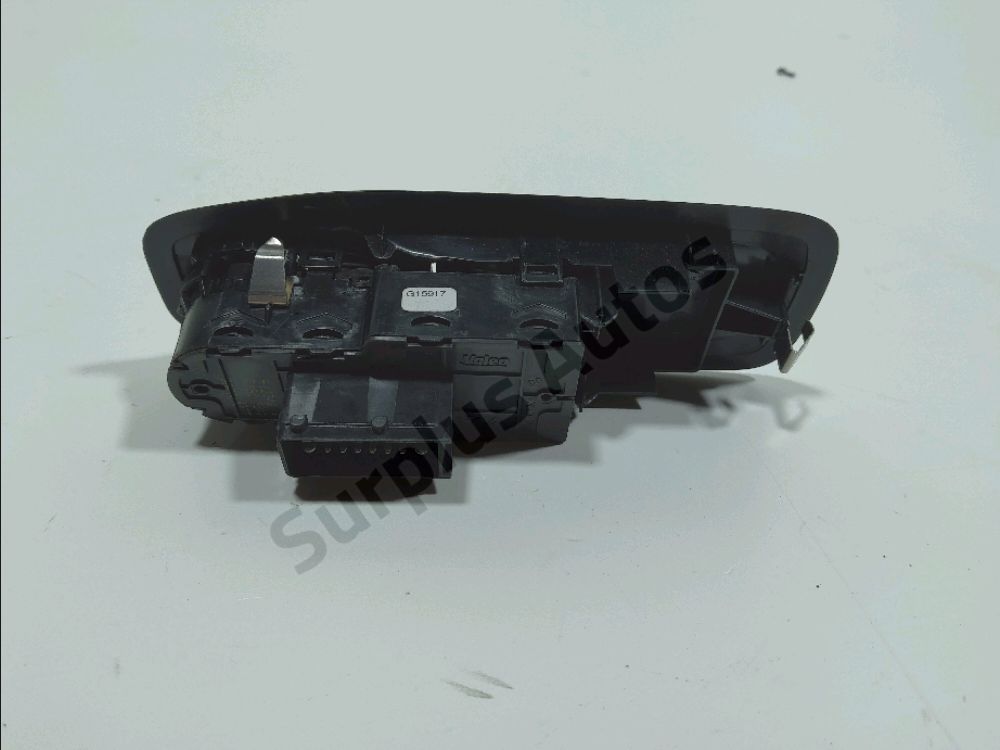 Commande lève-vitre avant gauche