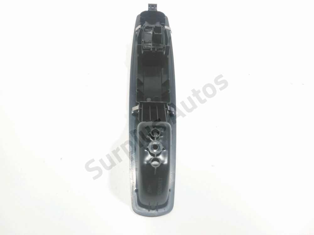 Commande lève-vitre avant droit