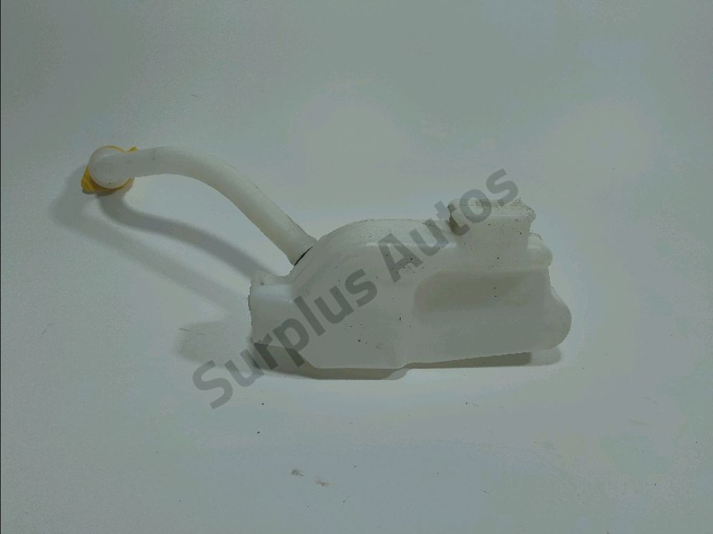 Réservoir de lave glace avant