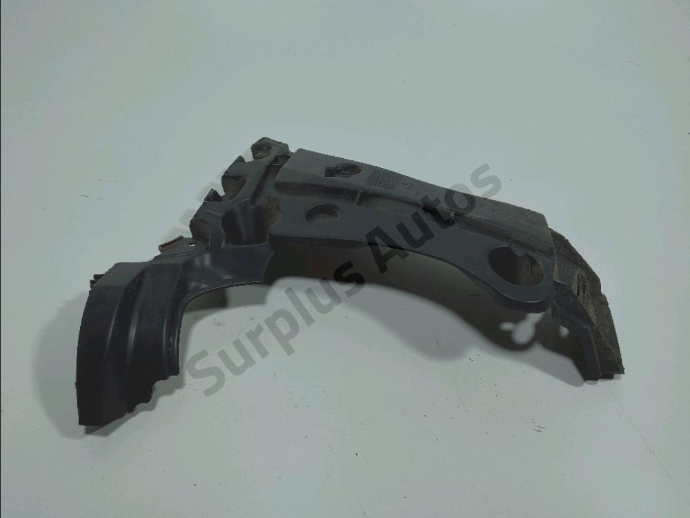 Support droit de pare-choc arrière