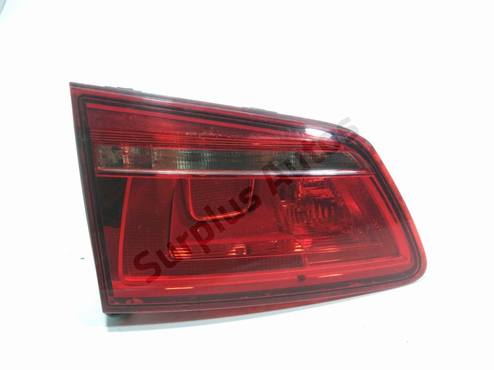 Feu arriere interieur gauche