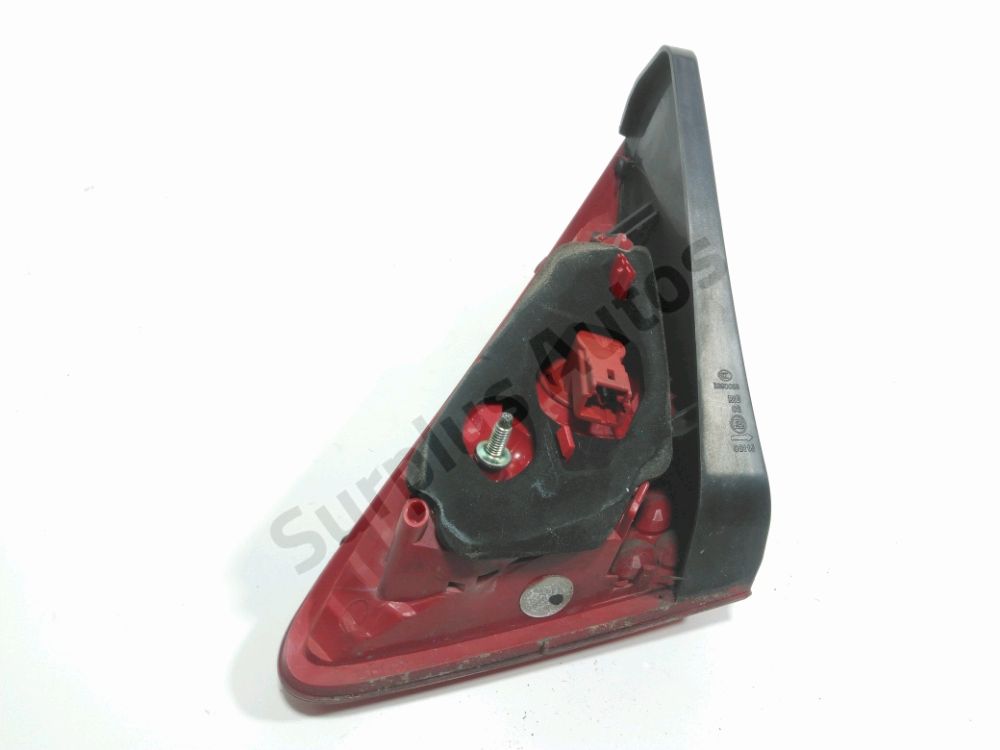 Feu arrière intérieur gauche