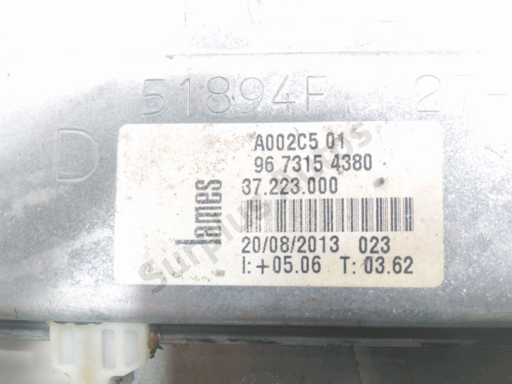 Lève-vitre électrique avant droit