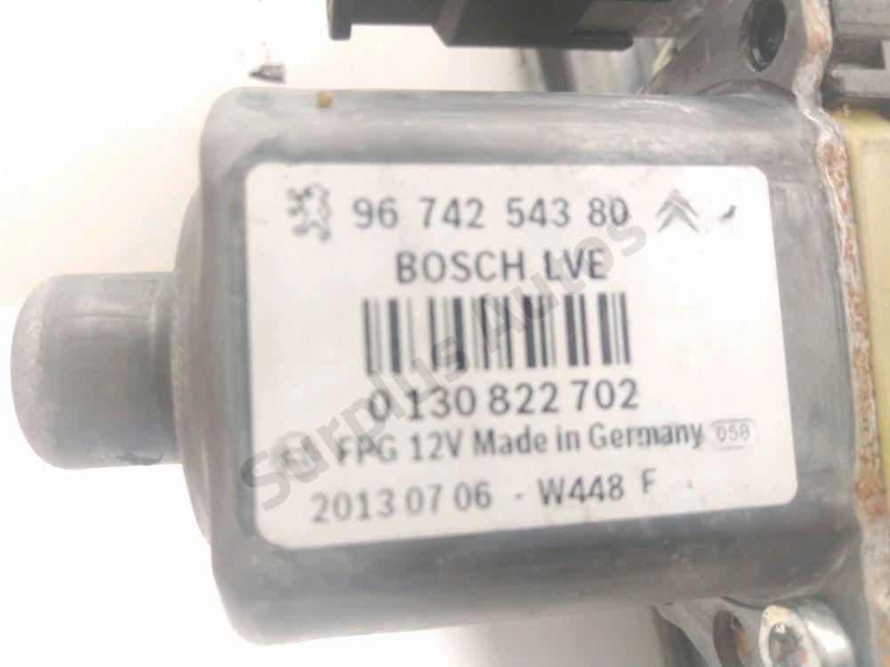 Lève-vitre électrique avant droit