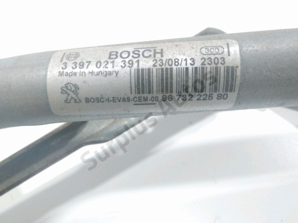 Mécanisme + moteur d'essuie glace avant