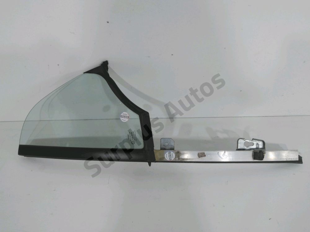 Custode avant gauche