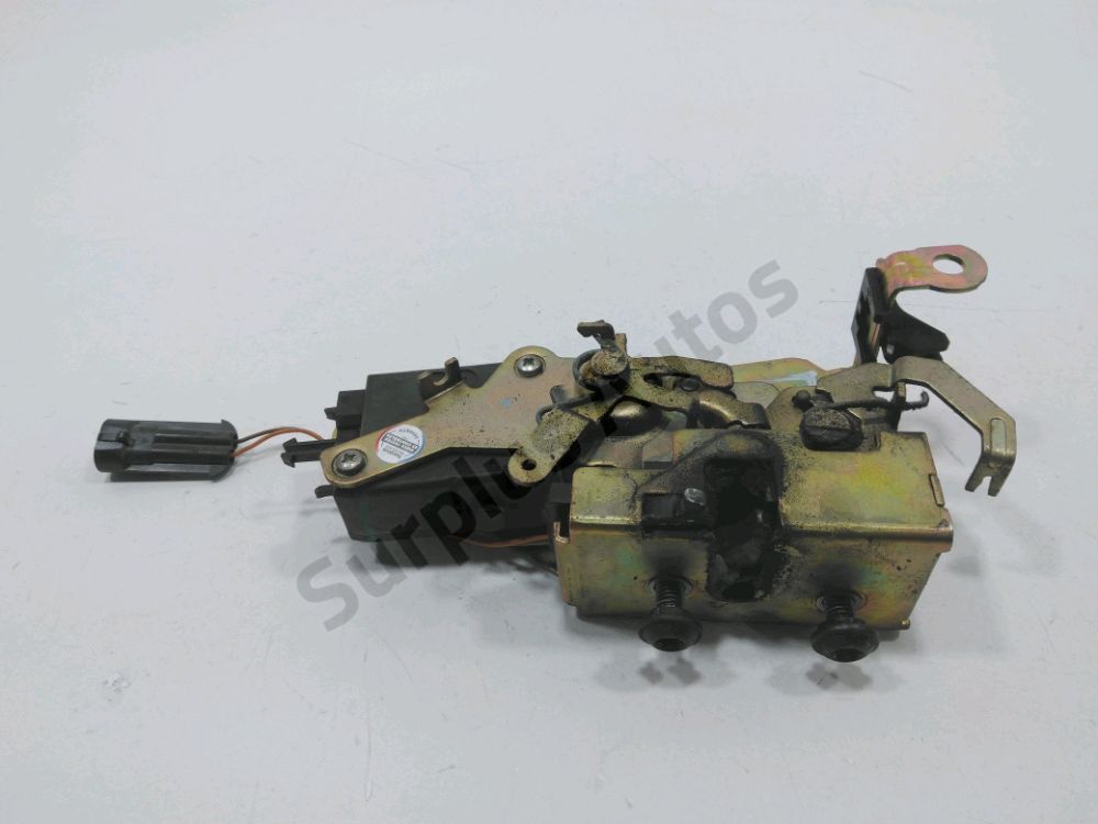 Serrure de porte avant droite