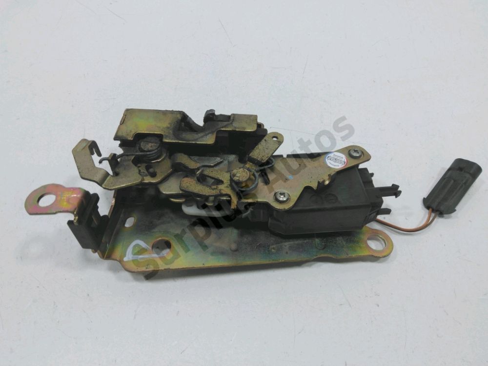 Serrure de porte avant droite