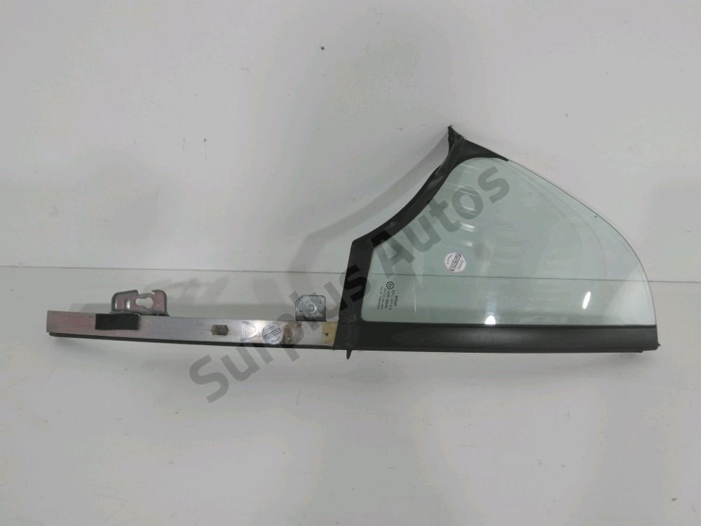 Custode avant droite