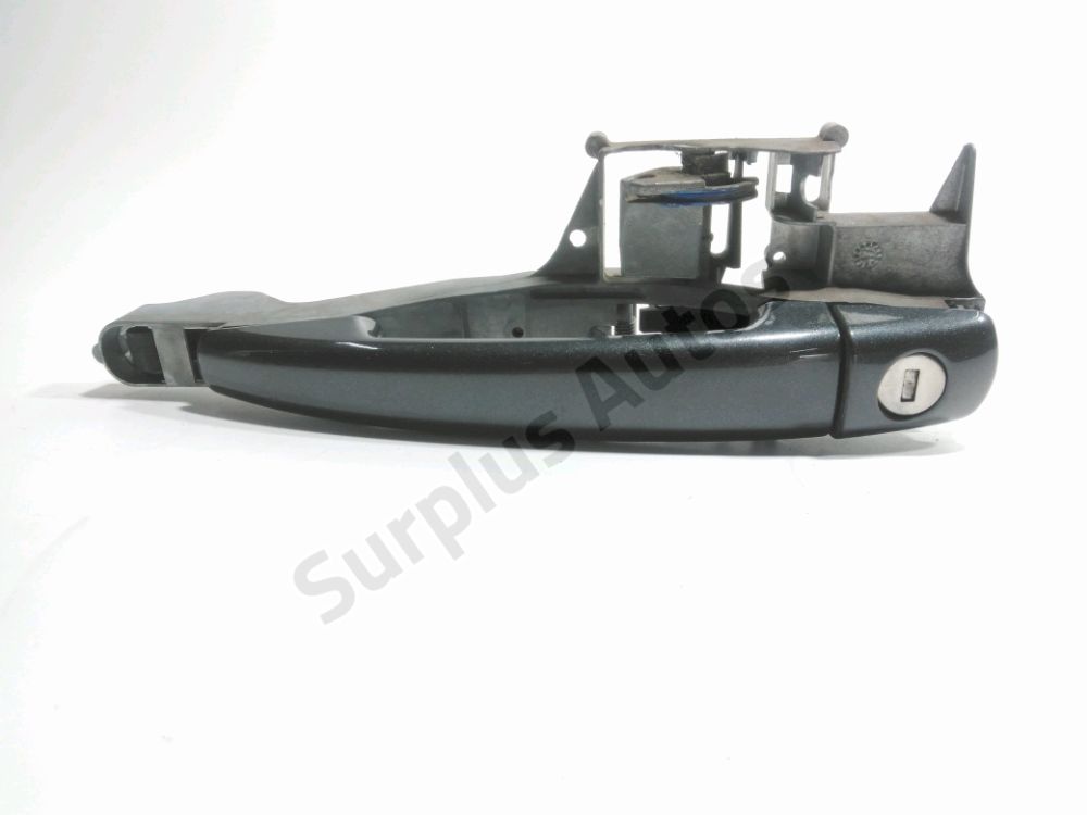 Poignée extérieure avant gauche