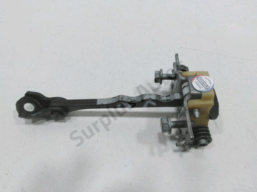 Tirant de porte avant droit