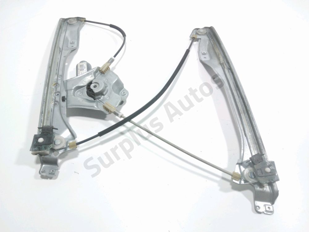 Lève-vitre électrique avant droit