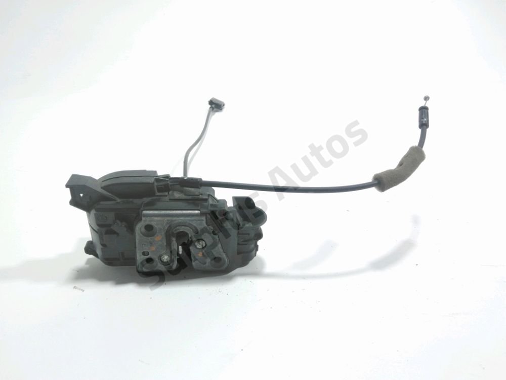 Serrure de porte avant gauche