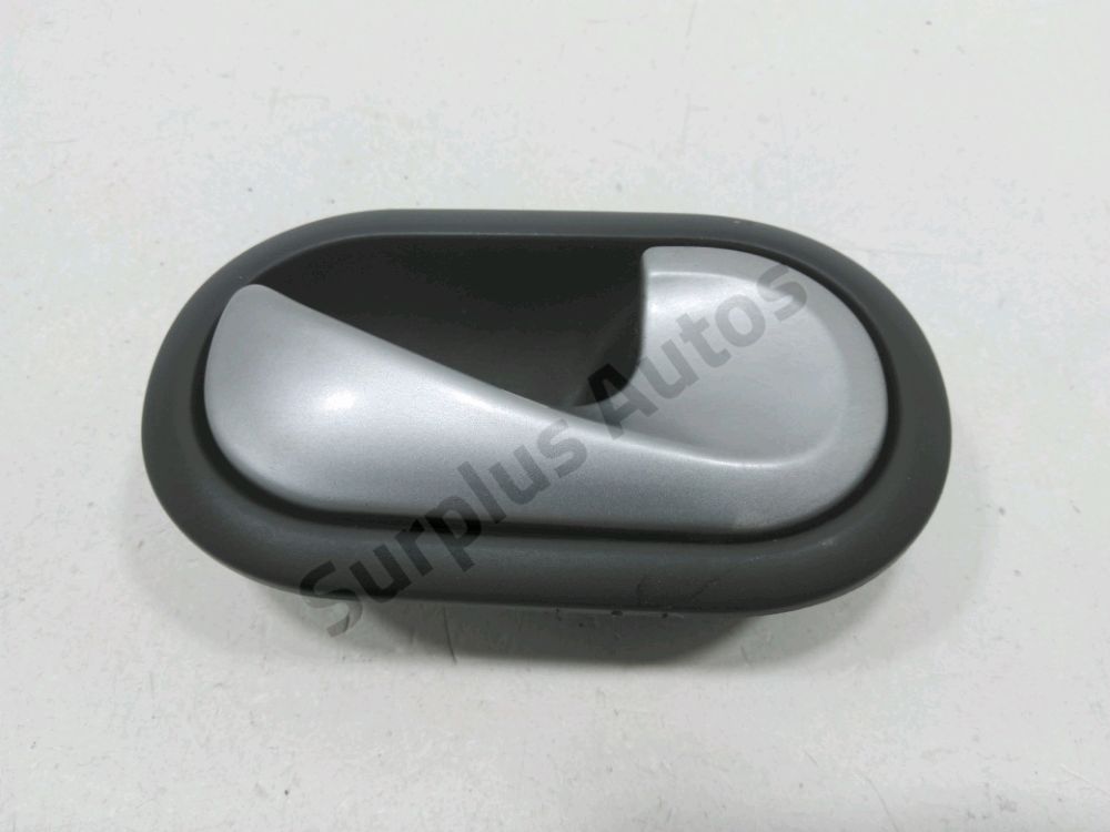 Poignee interieure porte arriere droite