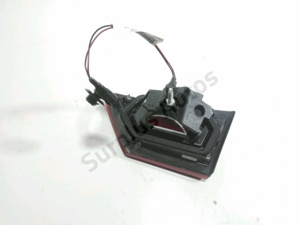 Feu arrière intérieur gauche