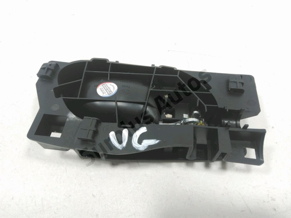 Poignée intérieure porte avant gauche