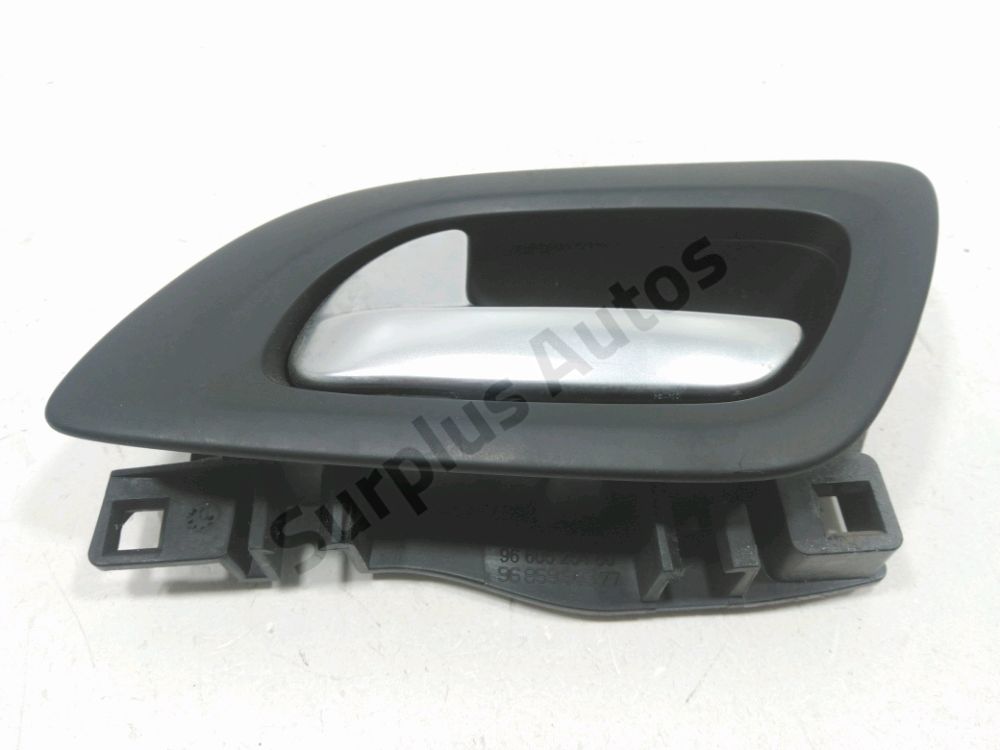 Poignée intérieure porte arrière gauche