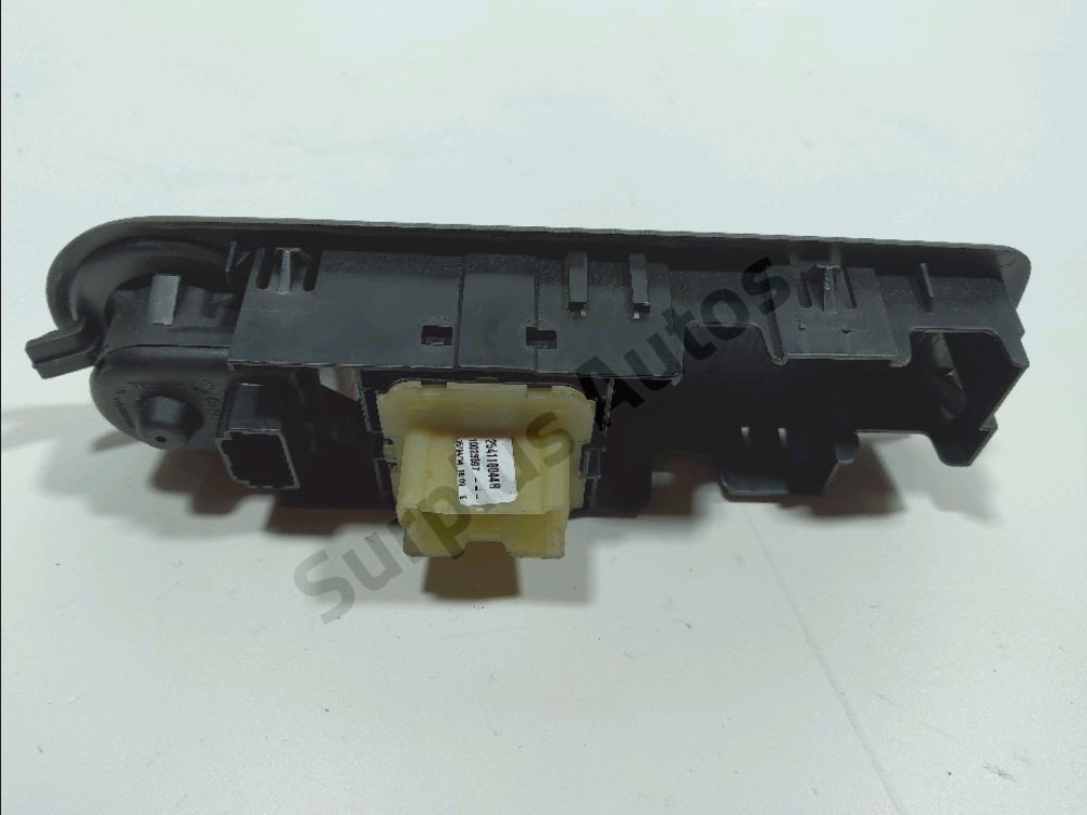 Commande lève-vitre avant gauche