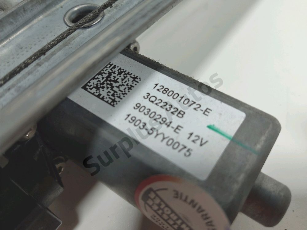 Lève-vitre électrique avant gauche