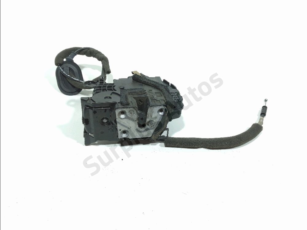 Serrure de porte avant droite