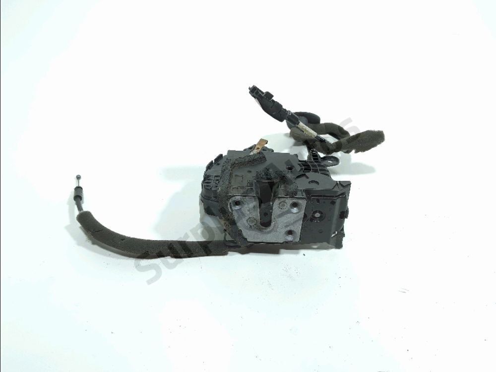 Serrure de porte avant gauche