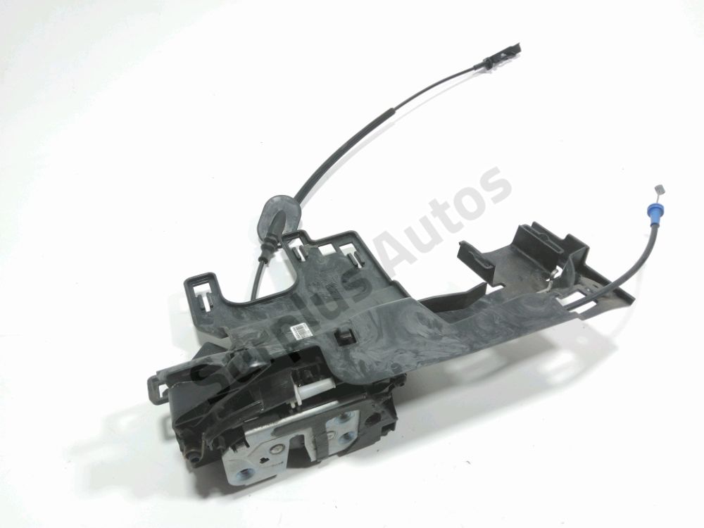 Serrure de porte avant gauche