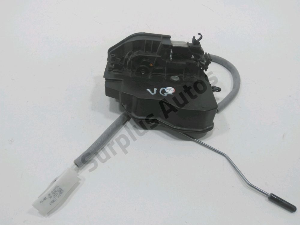 Serrure de porte avant gauche