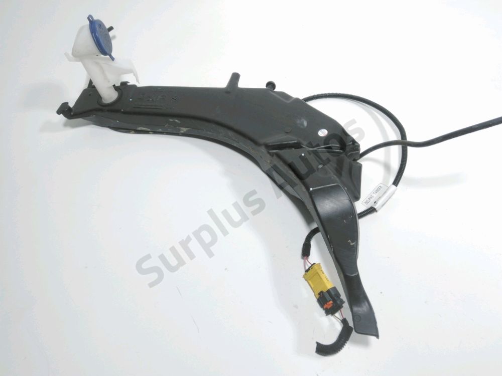 Réservoir de lave glace avant