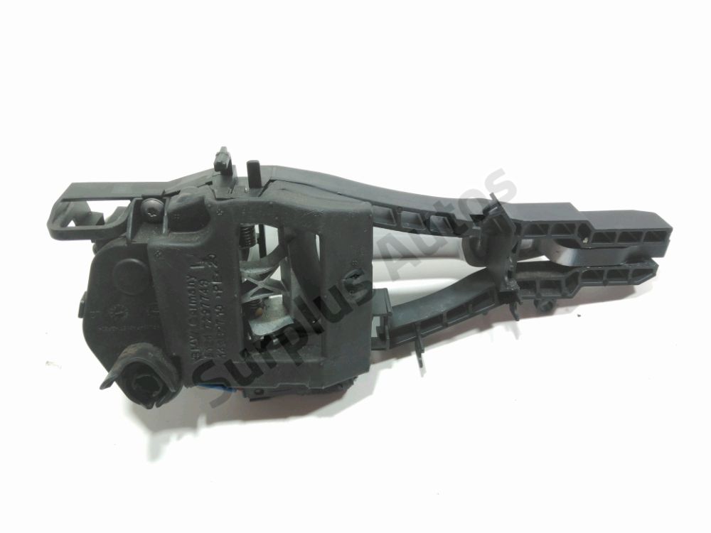 Poignée extérieure avant gauche