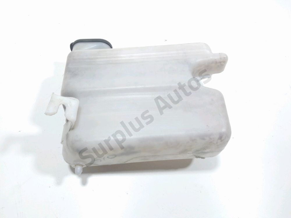 Reservoir de lave glace avant