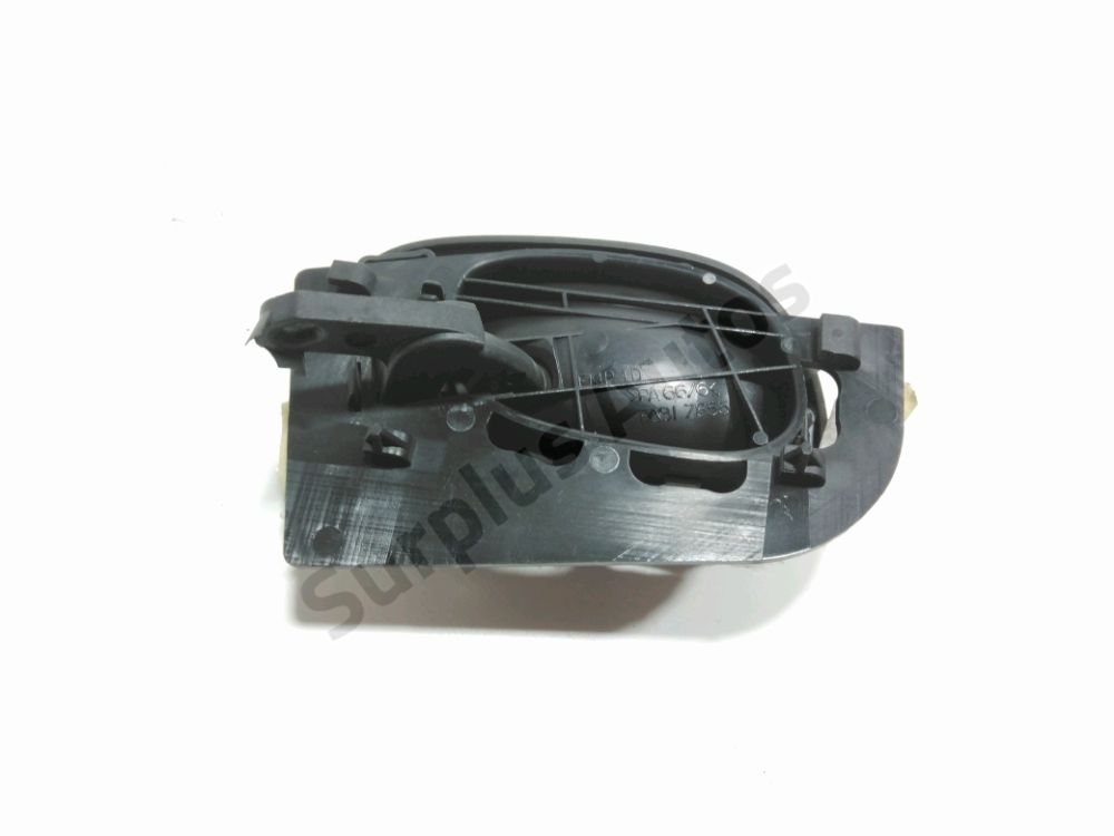 Poignée intérieure porte avant droite