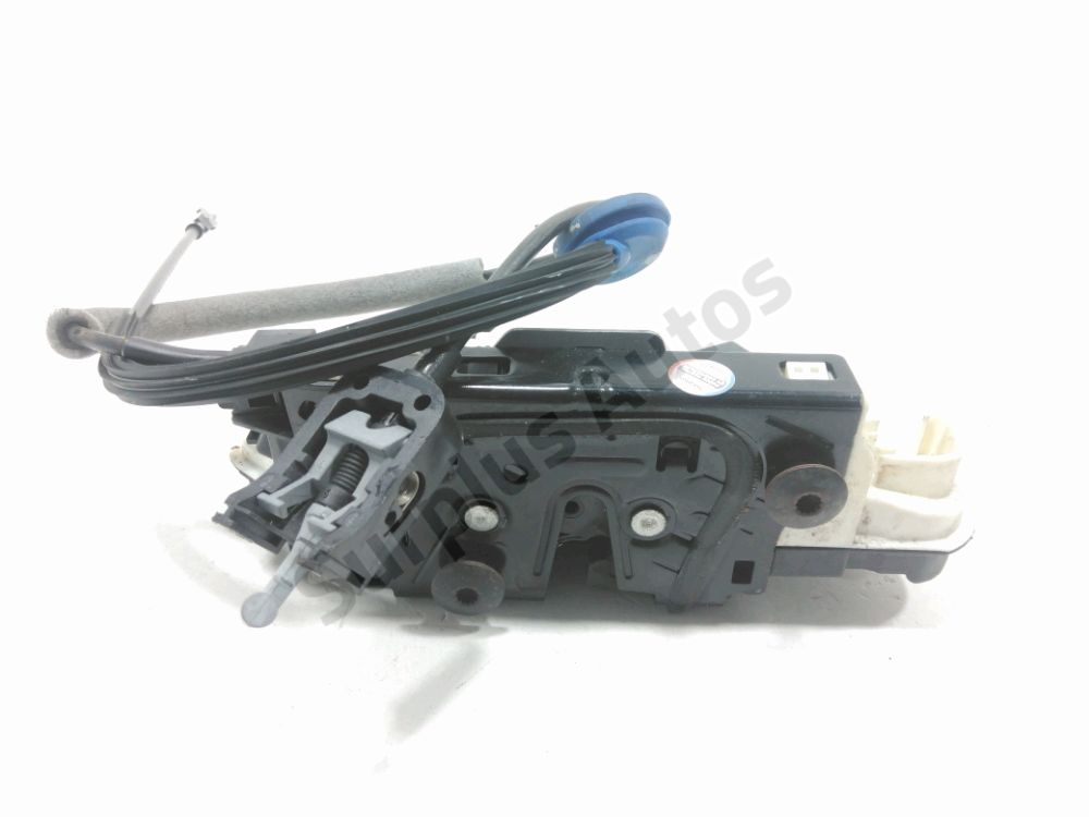 Serrure de porte avant gauche