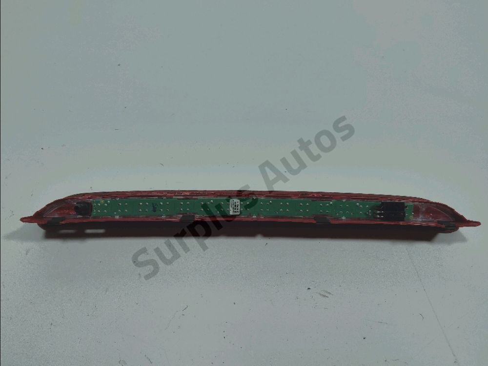 Feu stop supplémentaire