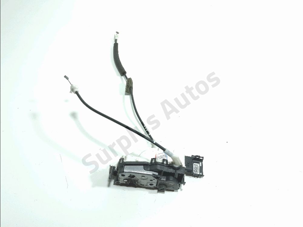 Serrure de porte avant droite