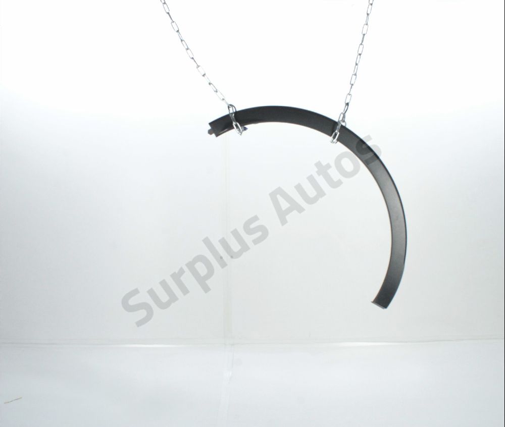 Elargisseur d'aile arrière droit