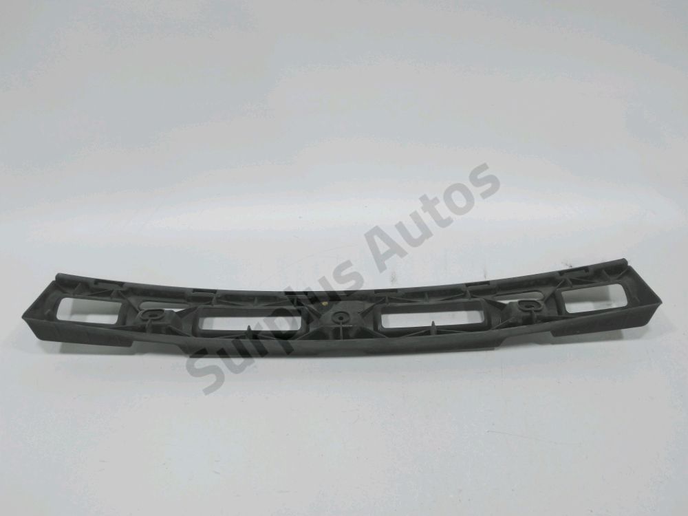 Support central de pare-choc arrière