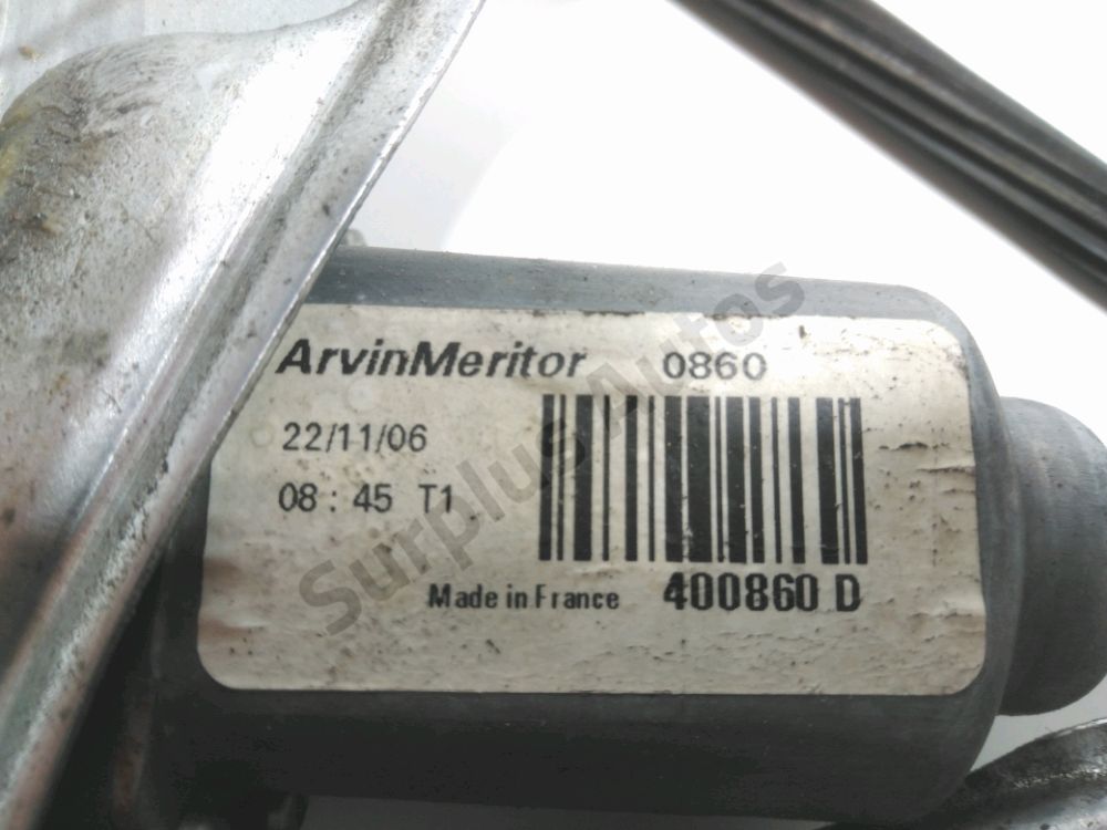 Lève-vitre électrique avant gauche