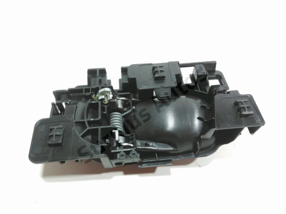 Poignée intérieure porte avant gauche