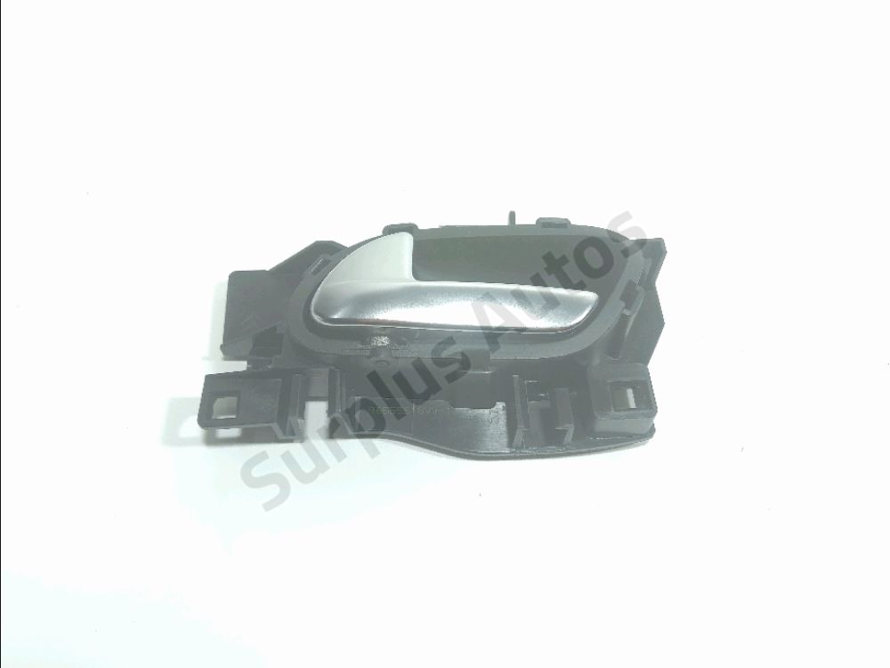 Poignée intérieure porte avant gauche