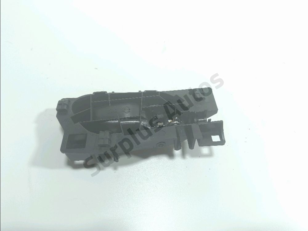 Poignée intérieure porte avant gauche