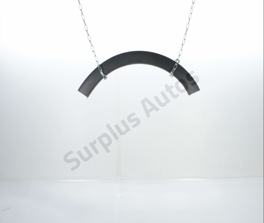 Elargisseur d'aile avant droite