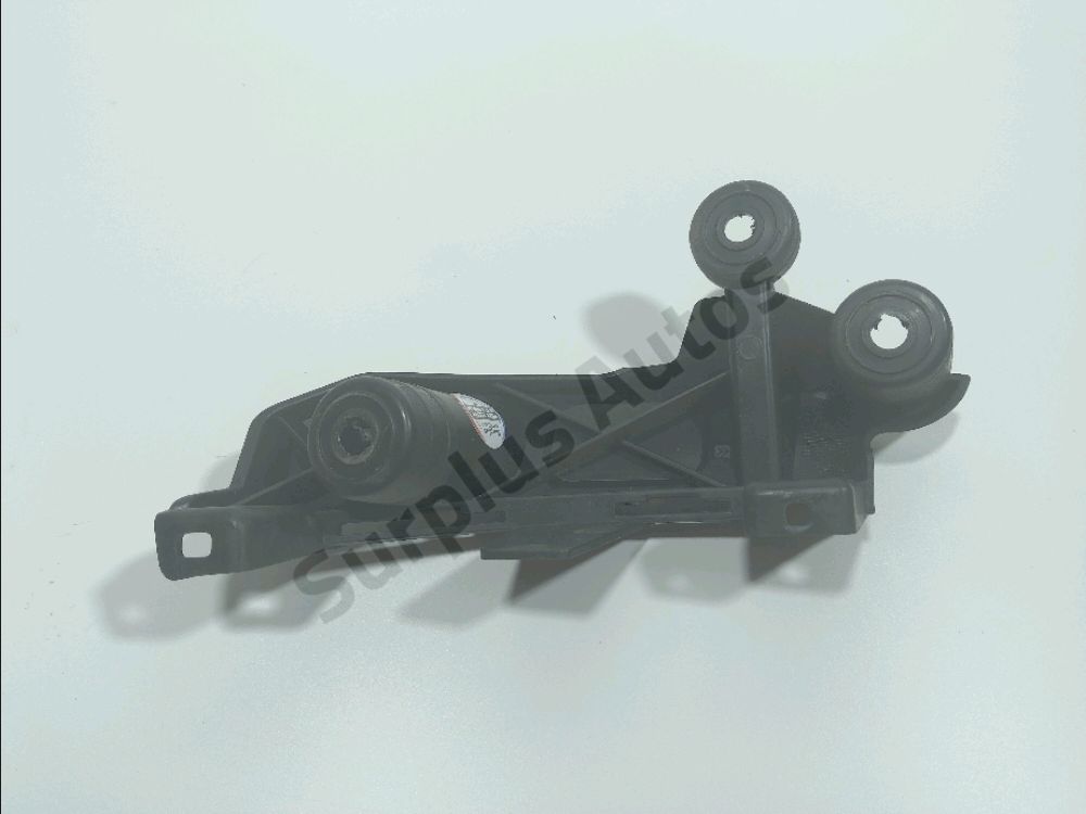 Support gauche de pare-choc arrière