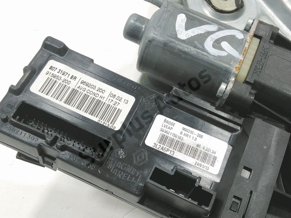 Lève-vitre électrique avant gauche